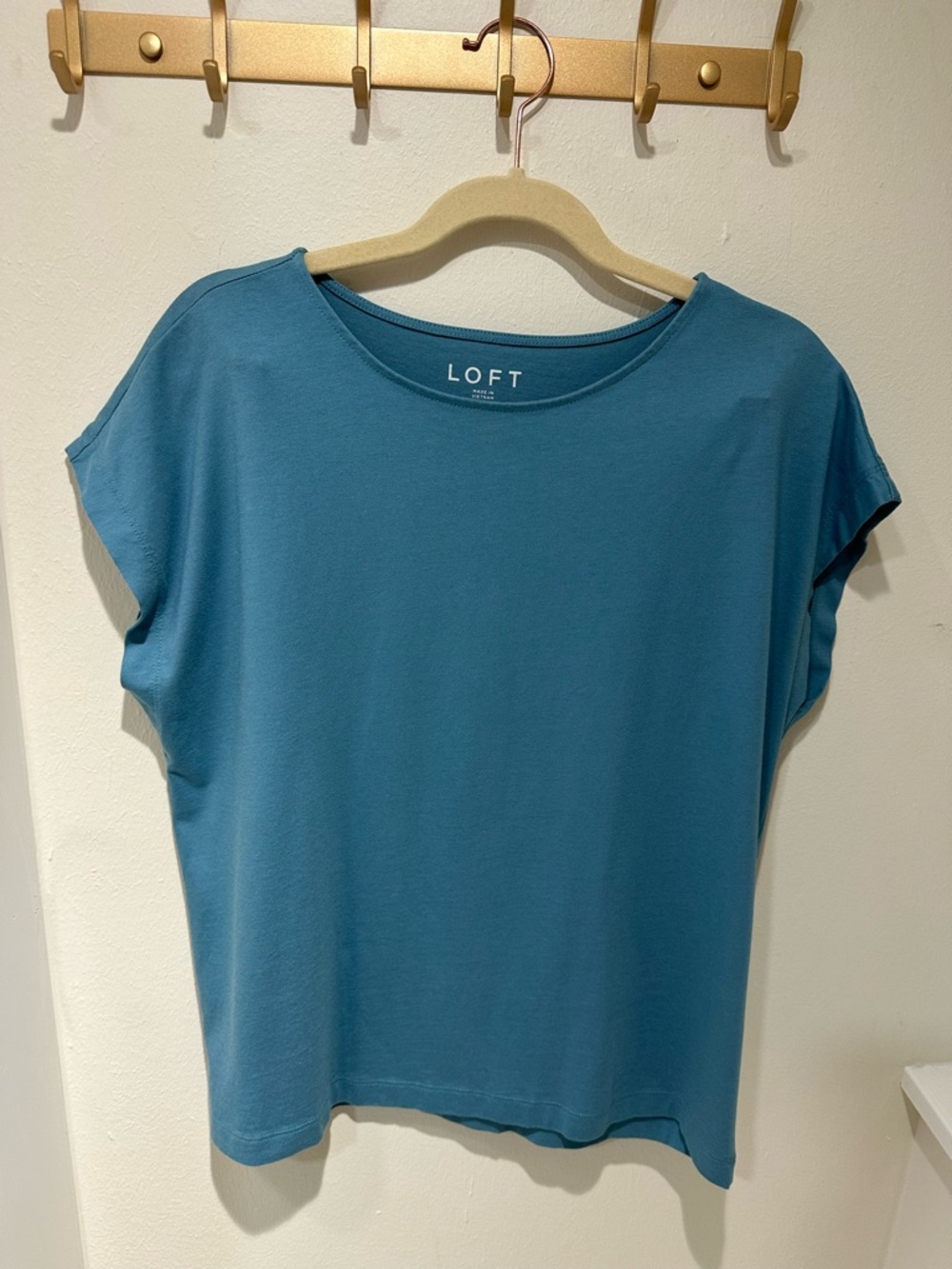 LOFT Washed Turquoise Modern Wedge Women's Tee Style # 767613